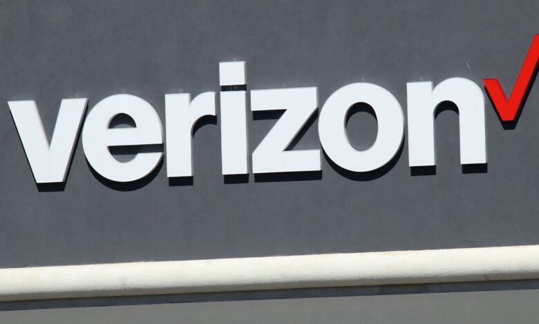 Verizon CEO says he won't 'sacrifice financials for volumes' as stock claws back