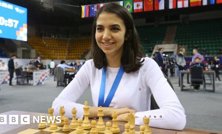 Sara Khadem: Top Iran chess player exiled for refusing headscarf