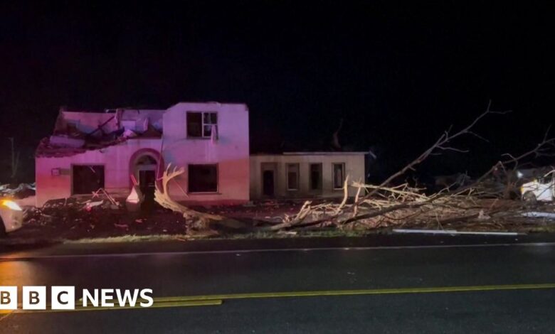 Tornadoes kill 19 and bring devastation to Mississippi