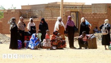 Sudan fighting: Civilian death toll rising as thousands flee